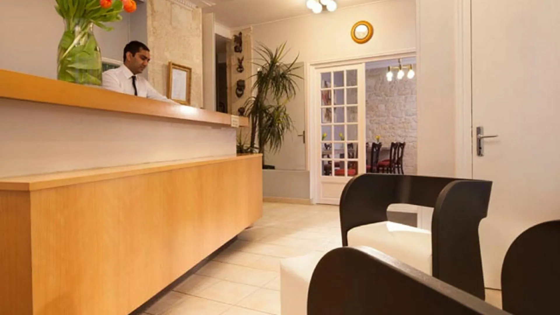 פריז Hotel Excelsior 2*,  צרפת